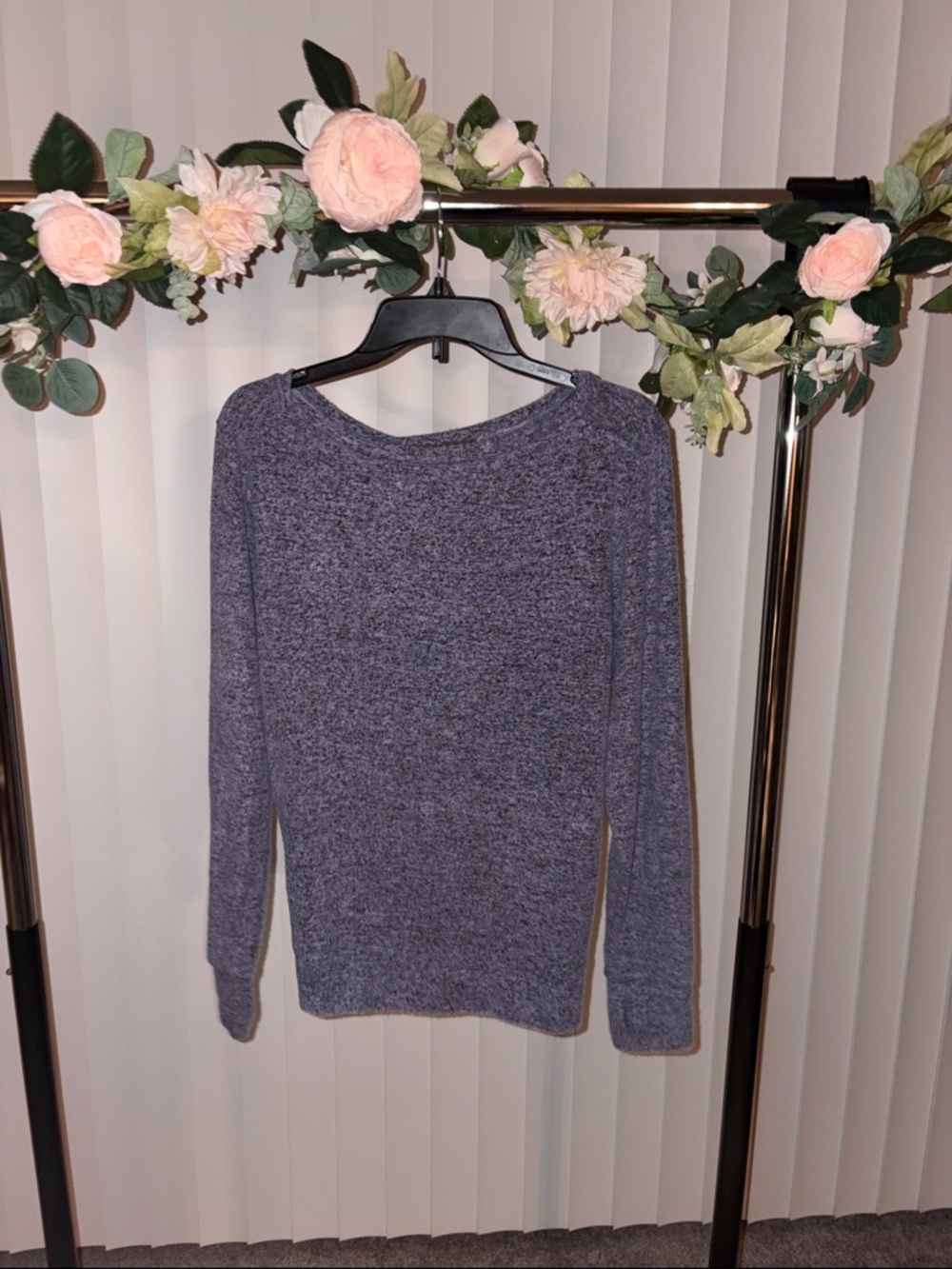 Champion Heathered Blue/Gray Open Back Sweater - Soft